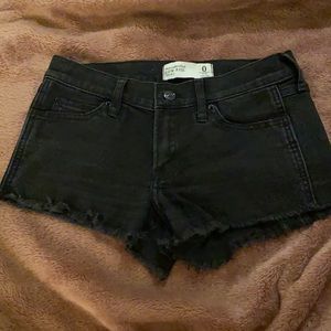 Abercrombie low rise short